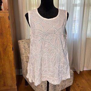 Cabi woman’s frolic top size large